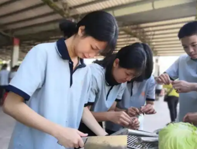 家长都希望孩子能顺畅度过学生时代墨守成规地学习升学
